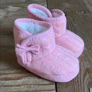 🇮🇹NWOT Italian brand, Pink Knit Baby Booties🇮🇹